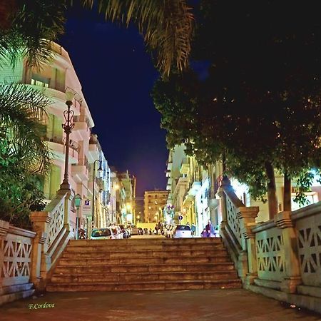 Reggio Central House Low Cost Per 4 ريجّو دي كالابريا المظهر الخارجي الصورة