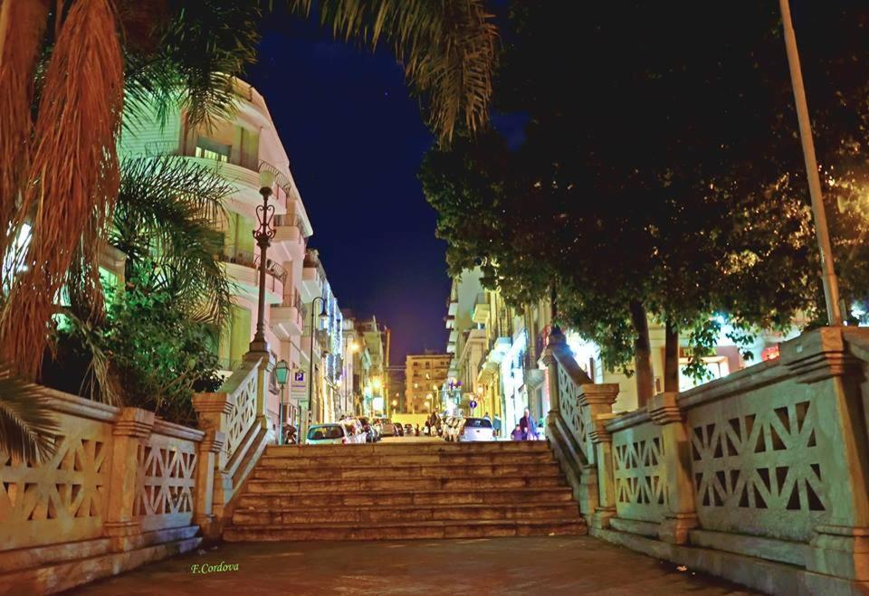 Reggio Central House Low Cost Per 4 ريجّو دي كالابريا المظهر الخارجي الصورة